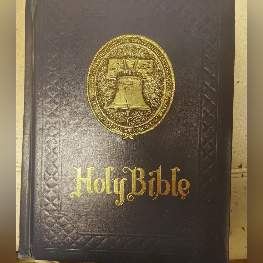 Vintage Bicentennial bible